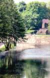 Saarlouis, vestingmuur in natuurgebied Saaraltarm